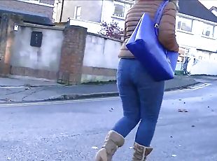 Candid big butt girl dicker arsch