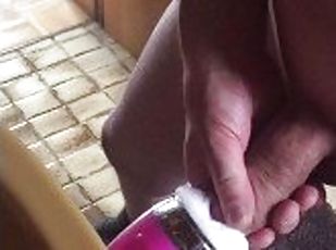 Asia Teen wird mit Toys und Fingern zum Höhepunkt gebracht Asia Teen wird mit Toys und Fingern zum Höhepunkt gebracht