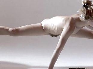 Naughty blonde babe Rita Mochalkina shows off her sexy legs