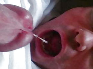 Den mund tube in spritzen Sperma im